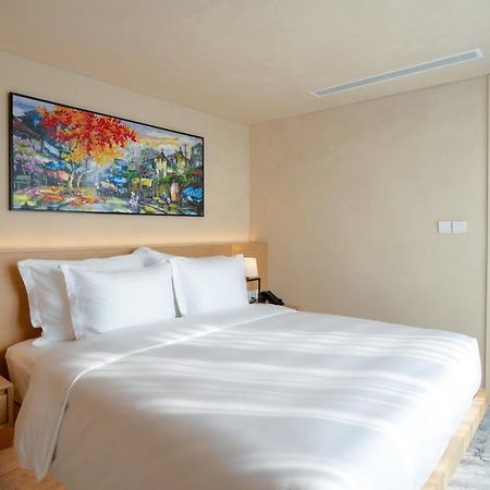 The Five Suites Lilas Hanoi Exterior photo