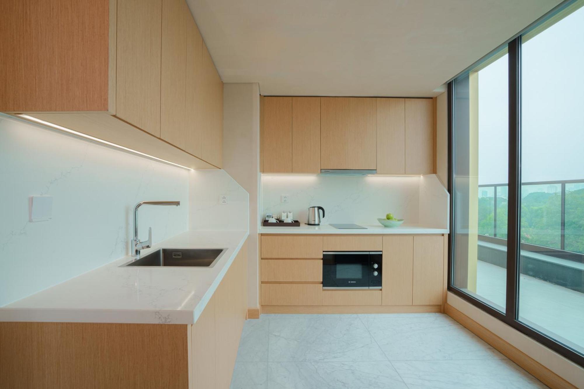 The Five Suites Lilas Hanoi Exterior photo