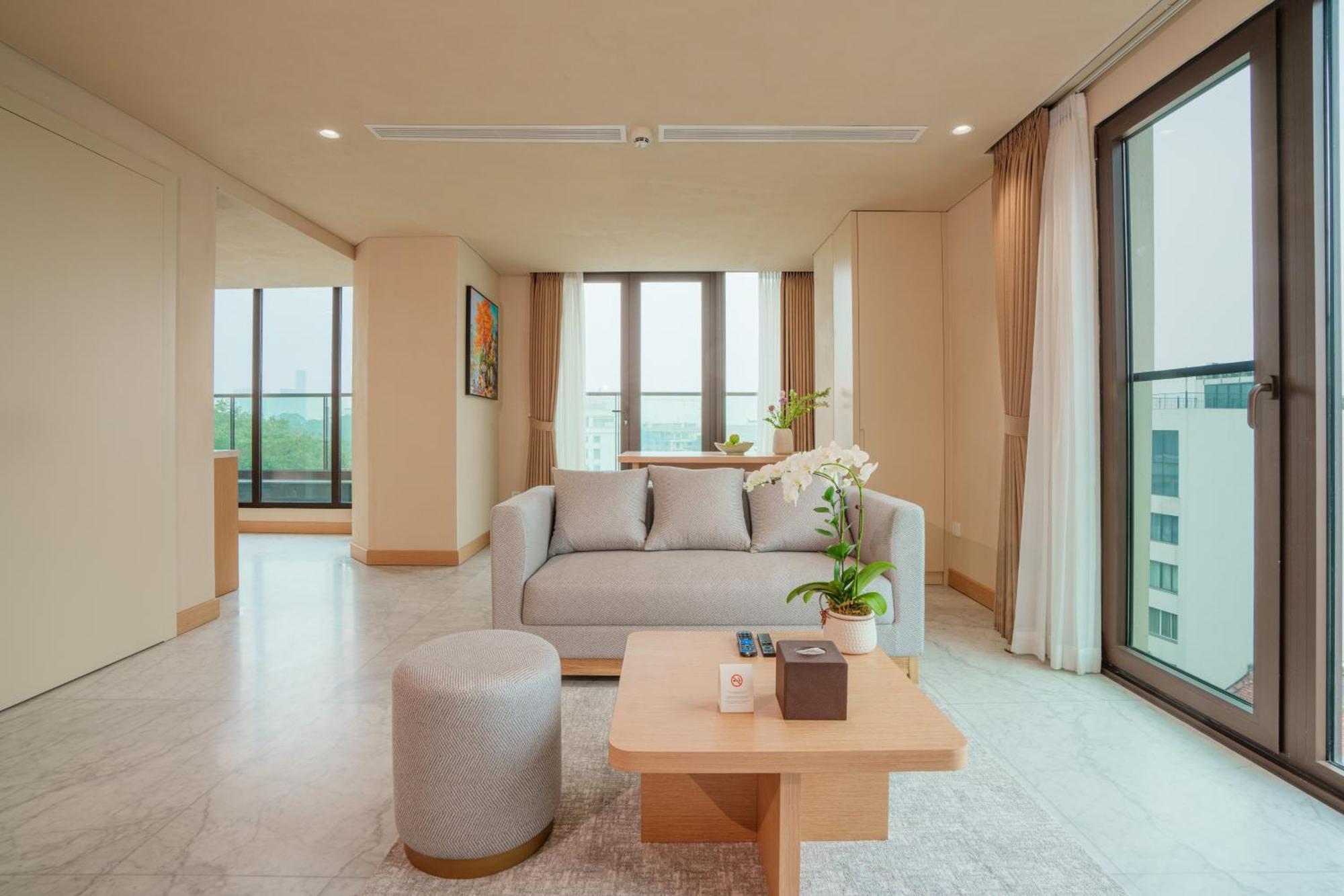 The Five Suites Lilas Hanoi Exterior photo