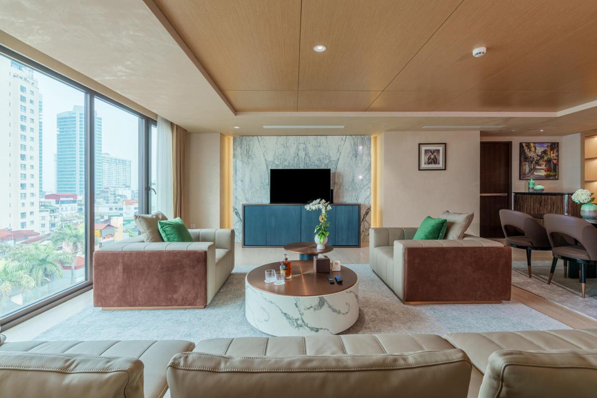 The Five Suites Lilas Hanoi Exterior photo