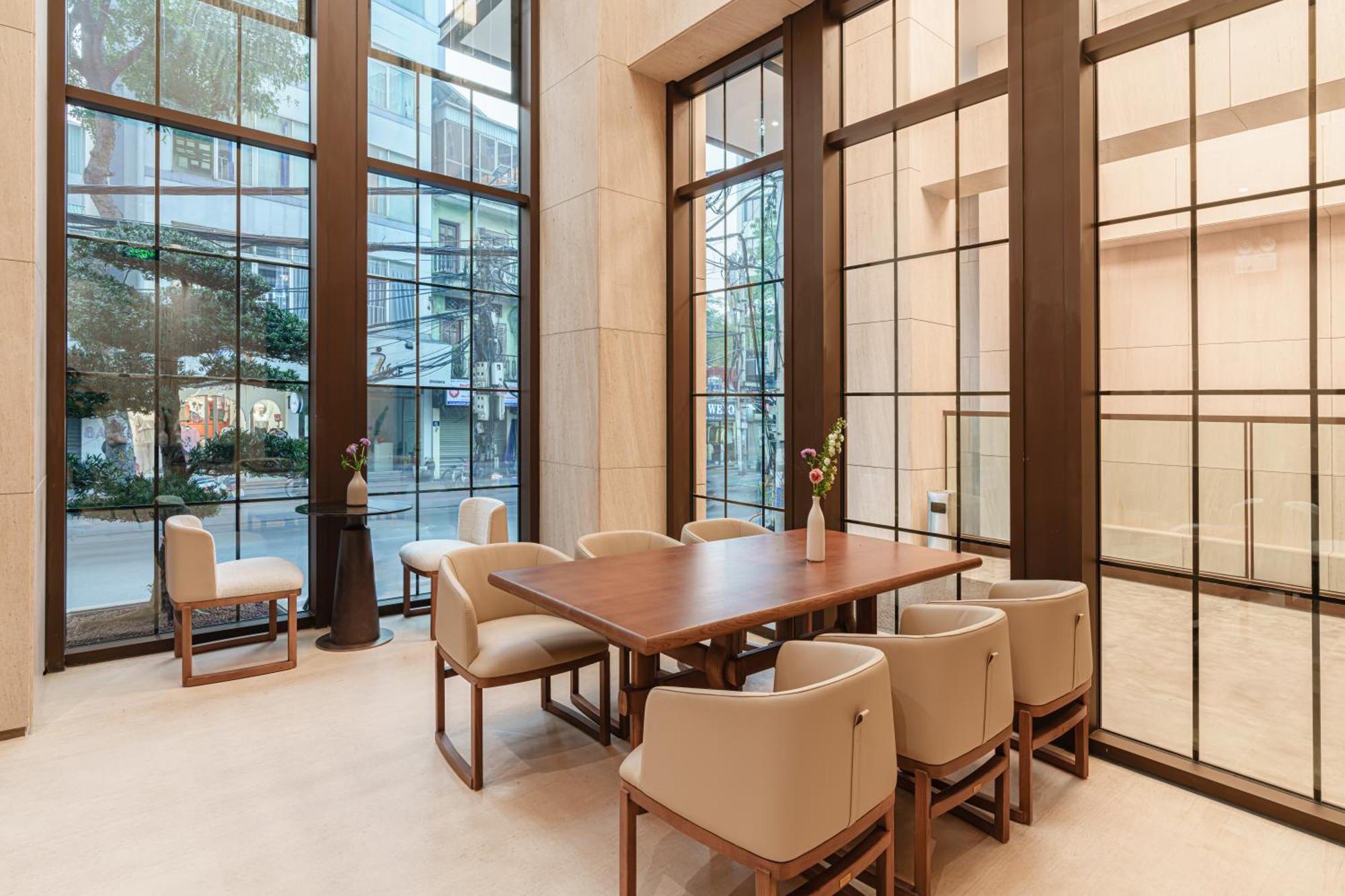 The Five Suites Lilas Hanoi Exterior photo